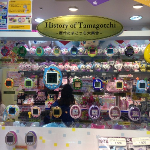 mothersushi: sludge-metal: arielinkawaiiland:Tamagotchi Store in Character Street, Tokyo Station. Th