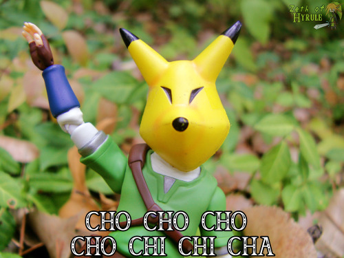 diseasedweasel:punkphantom:zethofhyrule:YUS I MADE A WHAT DOES THE FOX SAY PARODY WITH FIGMA L