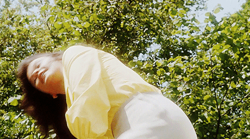 Catherine Zeta-Jones As Mariette Larkin In THE DARLING BUDS OF MAY (1991 - 1993) Season 1, Episode 1: