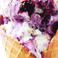 foodsexyfood:  Blueberry Muffin Ice Cream 