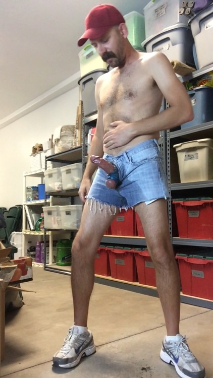 Porn photo stacheman76:  Short shorts 