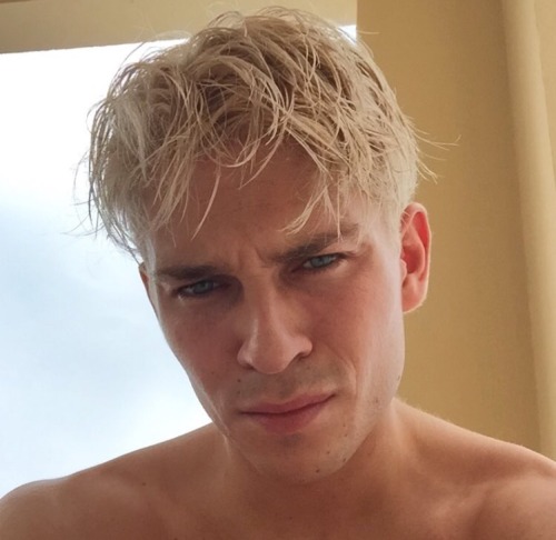 hotfamousmen:  Joey Essex