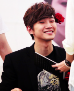 2pmyoja:  Junho In Yeongdeungpo Fansign 