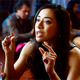 ellalopz:3x25 // 4x05