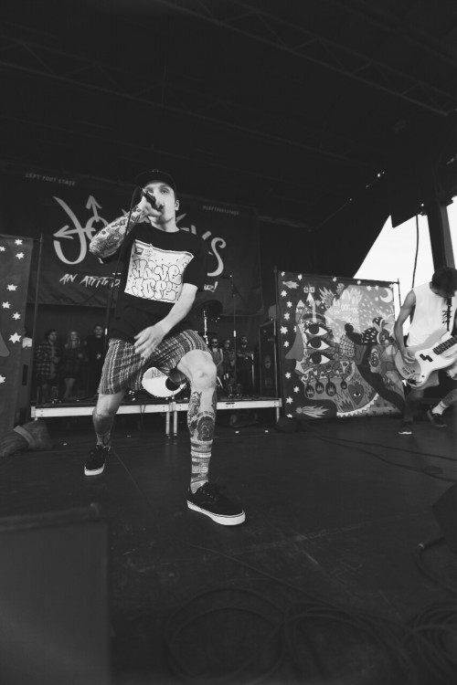 stcktoyourgunsx:  Neck Deep by Guadalupe Bustos
