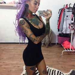 s-uiiciide:  sexy and inked - http://s-uiiciide.tumblr.com