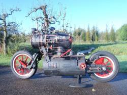 steampunktendencies:  Steampunk Motorcycle