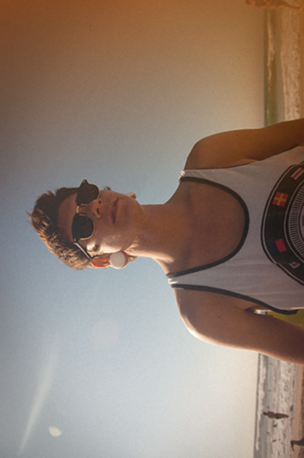 🐧 You Must Be Gay+ To View This Blog*