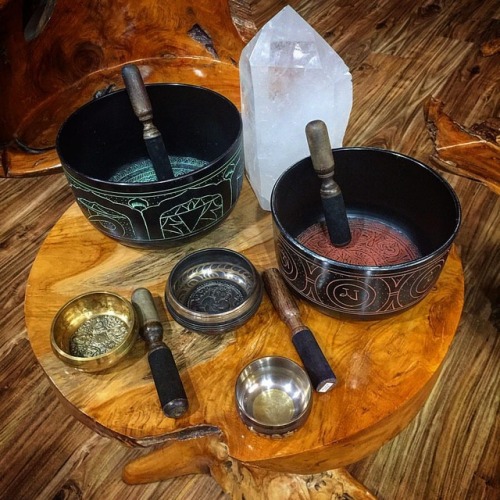 *New Singing Bowls*‍♀️ Ready to switch up your meditation vibration? Try out some of our new singing