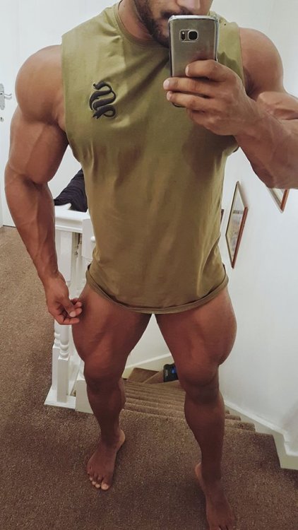 muscular guys, bodybuilders and my states of soul.