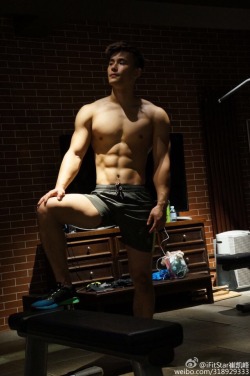 Viva!Asian hunks!