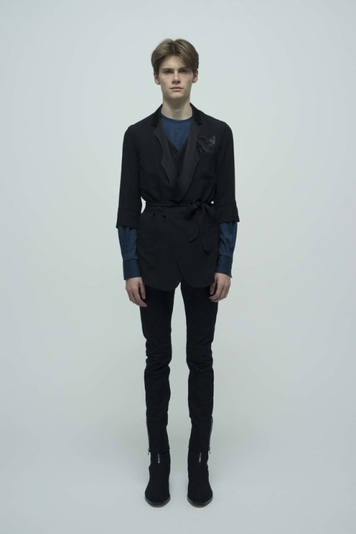 transfinitism:looking back on Soloist SS17, and it’s so so good-Silk scarves tied around the waist-G