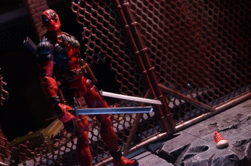 Recent Marvel Shots. Figma Iron-Man Marvel Legends: Ultron, Wolverine, Deadpool