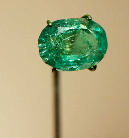 The Time StoneThis gem quality specimen was photographed in the Natural History Museum of London. Em