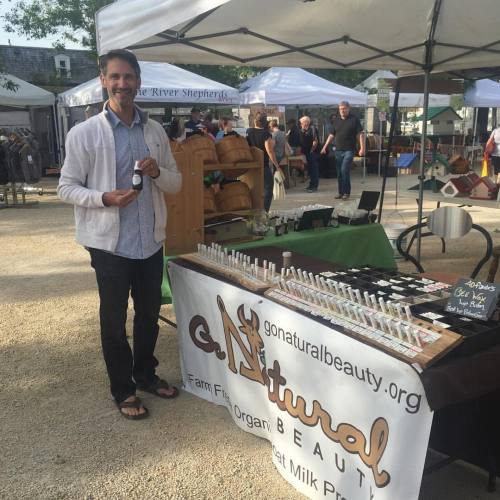 Beautiful moisturizing oils at St.Norbert’s Farmers market #moisturizer #stnorbertfarmersmarke