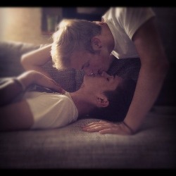twoboysarebetter:  gay-love-blog:  gay-love-blog  http://twoboysarebetter.tumblr.com/  you are beautiful&lt;3