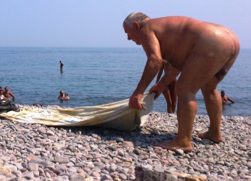 silverbadbear:Gorgeous grandpa