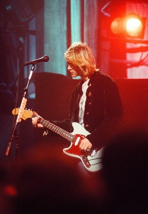 wolfyhowl08:  Kurt Cobain live MTV Pier 48