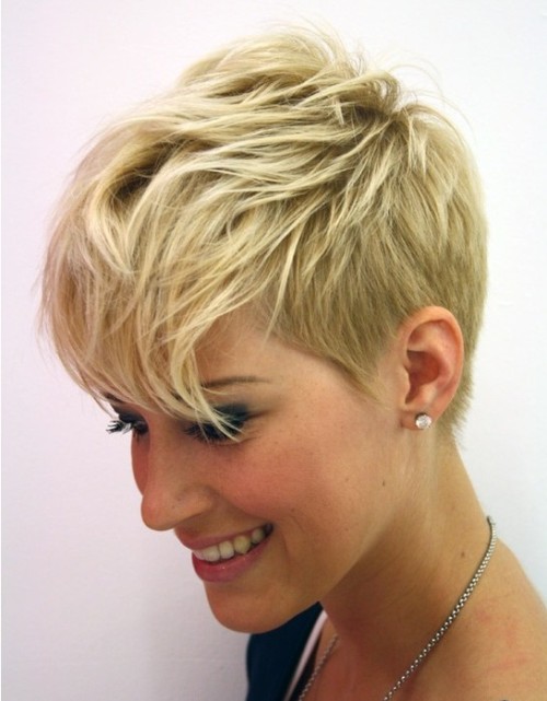 Cute short blonde bob haircuts