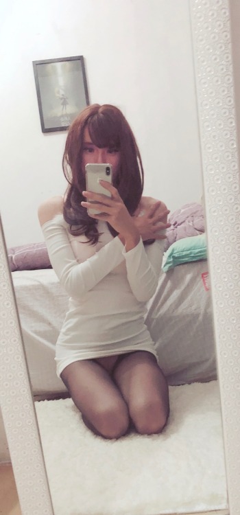 hglyztheworld: aiaiaiaichan: 凛酱越来越淫荡肯定都是你们的错！不过好舒服呀 一下就顶到子宫里了 阿勒 我有子宫吗？