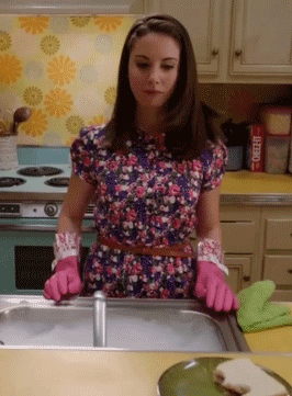 worldofglovefetish:  The stunningly hot Alison Brie in Community (Season3, episode 9). Watch the longer gfy-version here, or the video here. 