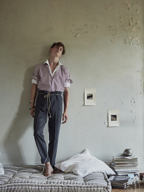 manniskorarkonstiga:Luc Defont-Saviard photographed by Thomas Goldblum for Vogue Hommes #2