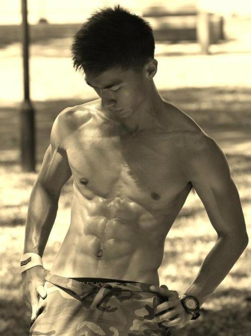armystickystories: 【Submission】"Come on along, we’ve got some work to do.“ “Yes sergeant!” I said.   Hint: This hunk is a national athlete.   Submitted by anonymous. 