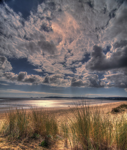 lovewales:Swansea Bay  |  by Geoff Mock