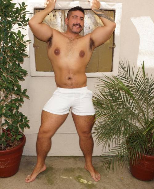 sebastianrio:  #armpits #SebastianRio. Good morning everyone.