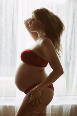 necianavine:  yourbrotherslover:  30 weeks