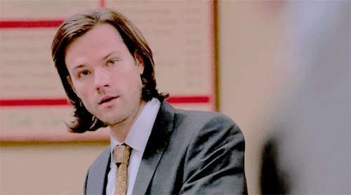 cassssian:sam winchester hair appreciation 9.17 mother’s little helper