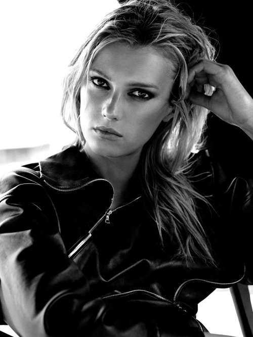 Sigrid Agren Follow In search of beauty and please don’t copy…. reblog Only high resolution pictures
