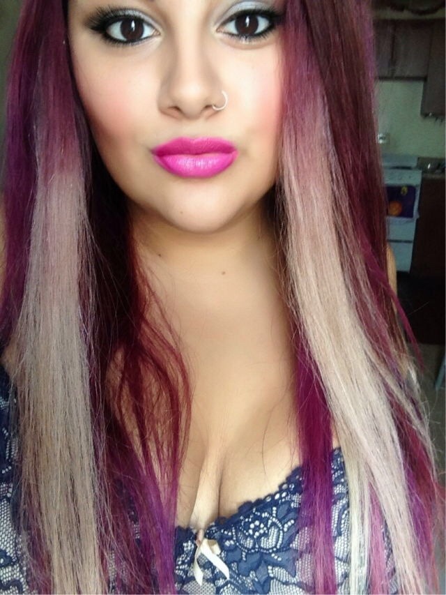 brown-chiches:  Love her tits
