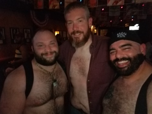 mrbearinger: Ran into @pupcoop and @pupcruze last night! Can’t wait to hang out with these awesome f