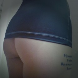 kathtea:  I was bored.  #booty #bottomless