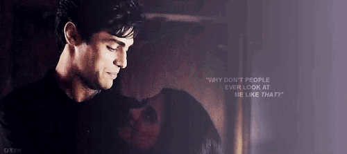 shxdowshuntress:The most heartfelt looks are the ones you don’t always get to see see.