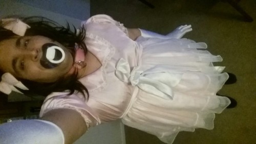 maxxypuppy: sissybabbysky: A little sissy sent me some pictures of her. Let’s share these pic 