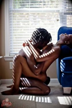 blackloveisbeautiful:  »Black Love is Beautiful«