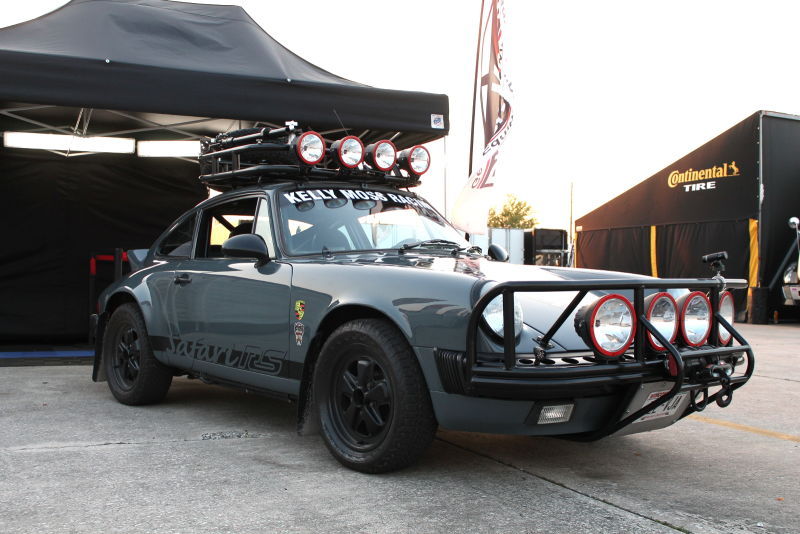 chromjuwelen:  Porsche 911: Off Road. Via Influx.