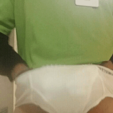 ucladaddio: This is how I jack off almost every single time reach-in with my left hand inside my bri