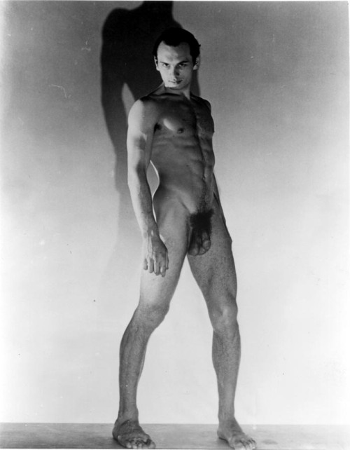 yaquiberger:Yul Brynner by George Platt Lynes