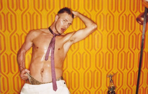 hysteriaatthedanceteria:  David Beckham by David Lachapelle.            2006