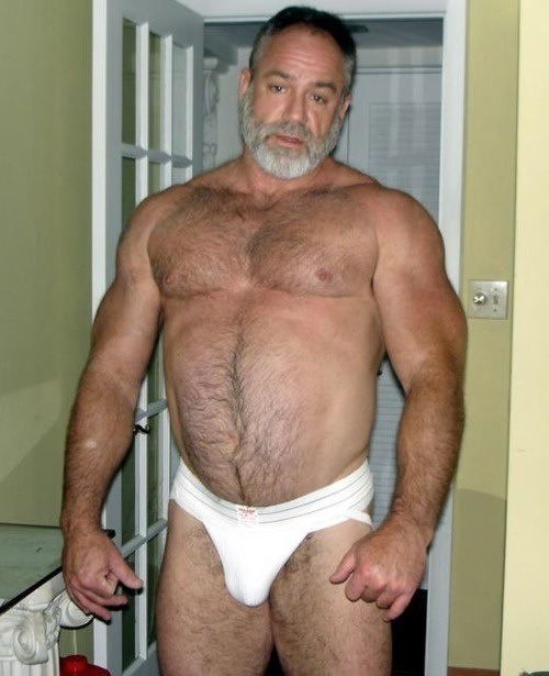einheri:  More hot daddies on http://einheri.tumblr.com