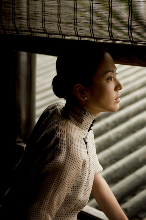 Qipao in 一代宗师yīdài zōngshī (the grandmaster). Actress: Song Hye-kyo and Zhang Ziyi. Art director and