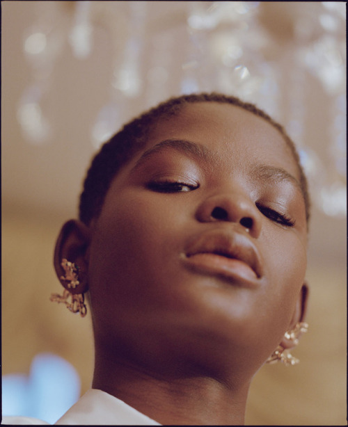 thesoulfunkybrother:-Mouna fadiga . 17′Ph. hedvig Jenning