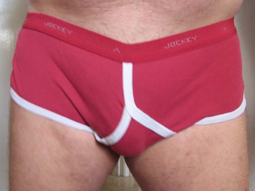 seriousunderwearcollectors: red-yfronts RED WITH WHITE TRIM JOCKEY Y-FRONT BRIEF FROM U.K.