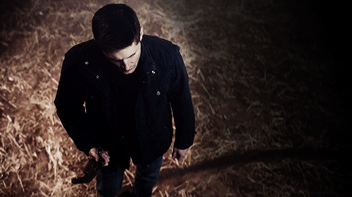 deandrivesmycar:  This is shot so well. Dean is so calm here at the beginning. Focused,