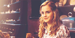 sydneykatherines-blog:  Christmas with the Weasley family 