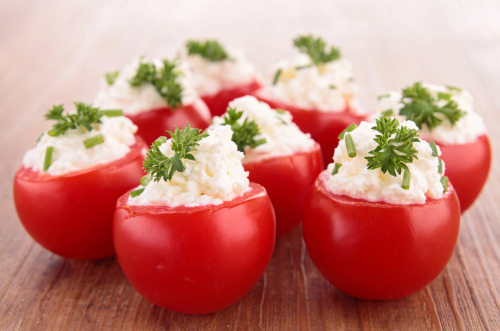 Stuffed with garlic and goats cheese, these tomatoes are a quick and delicious side dish or snack. The warm comfort of the melted cheese, Greek yogurt, and Mediterranean herbs will delight your senses. This recipe is a must try for those who enjoy...