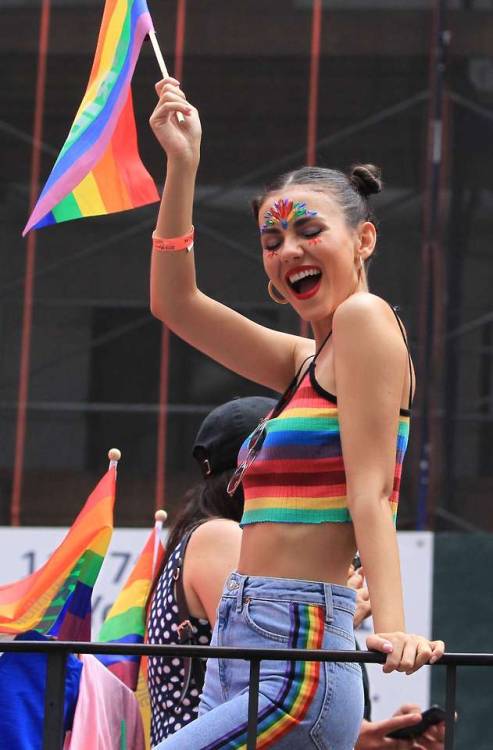 Victoria Justice 